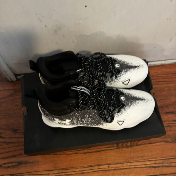 Cleats - Picture 3 of 4